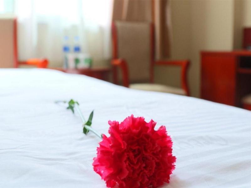 Greentree Inn Shanghai Pudong Airport Huaxia East Road Railway Station Shell Hotel Exterior photo