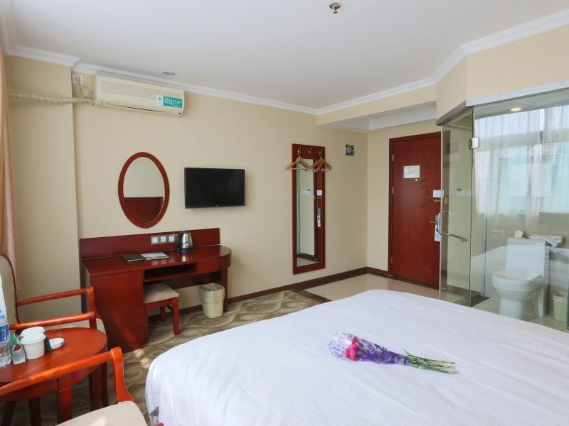 Greentree Inn Shanghai Pudong Airport Huaxia East Road Railway Station Shell Hotel Exterior photo