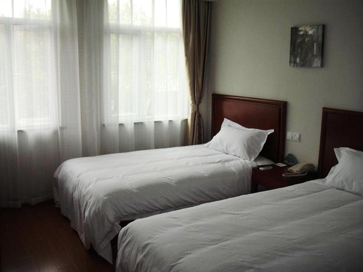 Greentree Inn Shanghai Pudong Airport Huaxia East Road Railway Station Shell Hotel Exterior photo