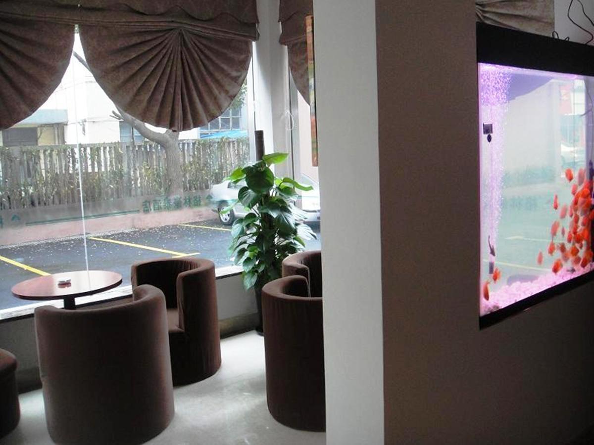 Greentree Inn Shanghai Pudong Airport Huaxia East Road Railway Station Shell Hotel Exterior photo