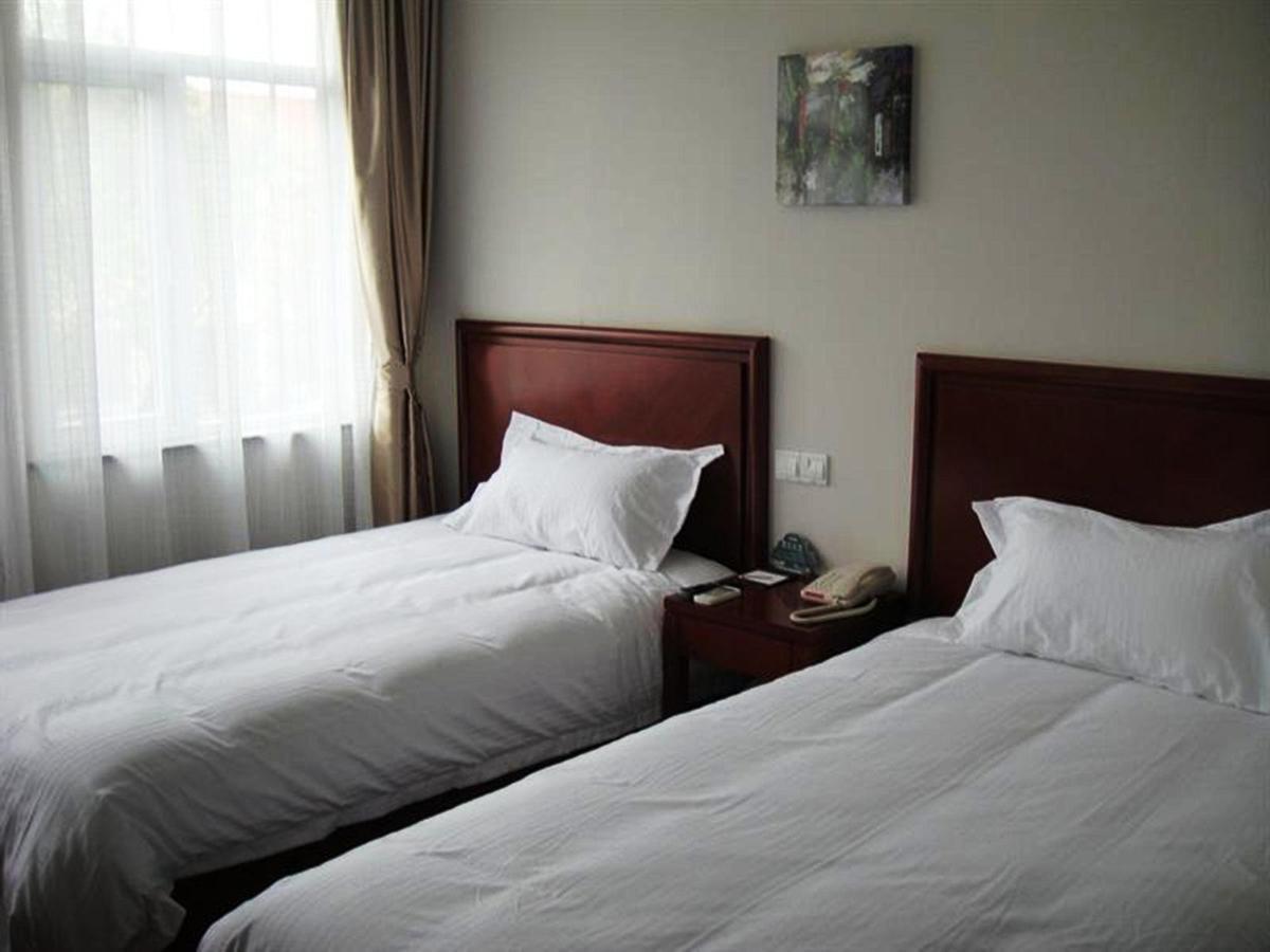 Greentree Inn Shanghai Pudong Airport Huaxia East Road Railway Station Shell Hotel Exterior photo